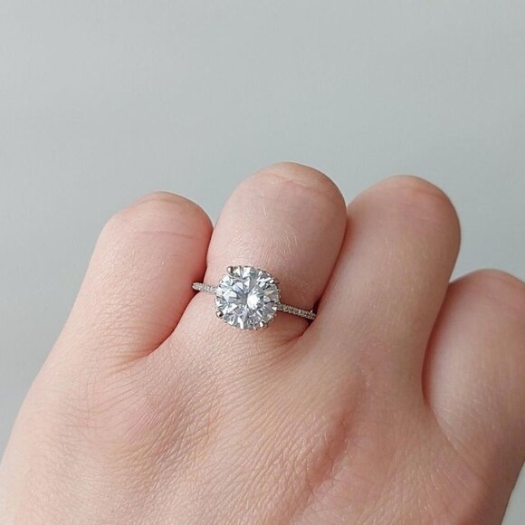 2.5 Carat Cubic Zircon Sterling Silver Engagement Ring - Picture 6 of 7